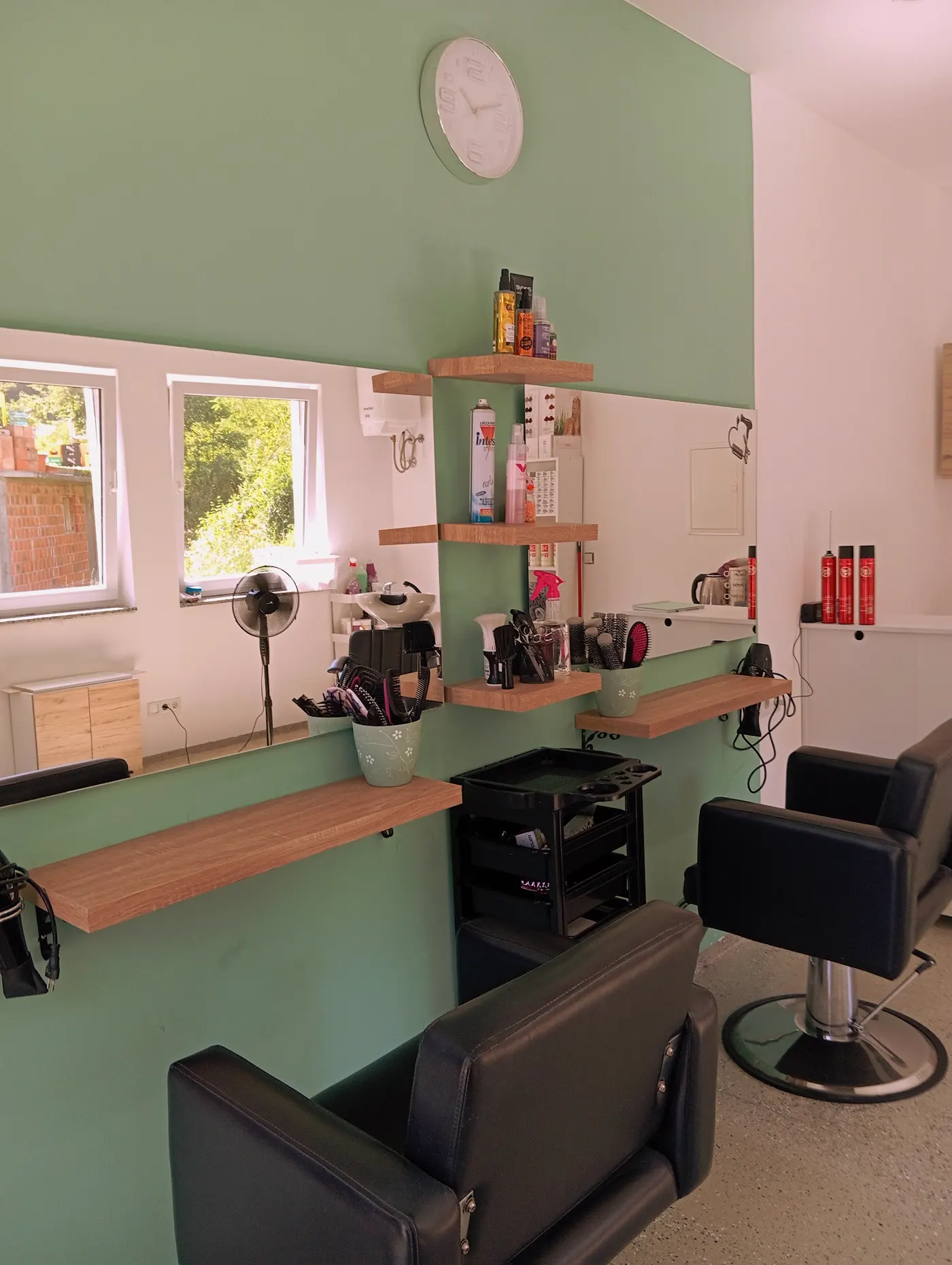 Frizerski salon AZ — fotografija 2